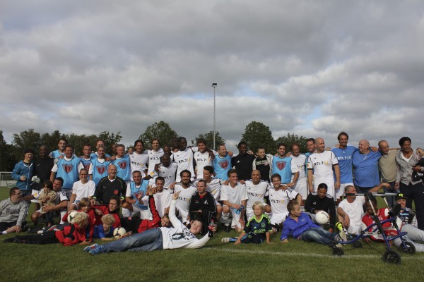 12,5 jarig bestaan Only Friends Voetbalfoto
