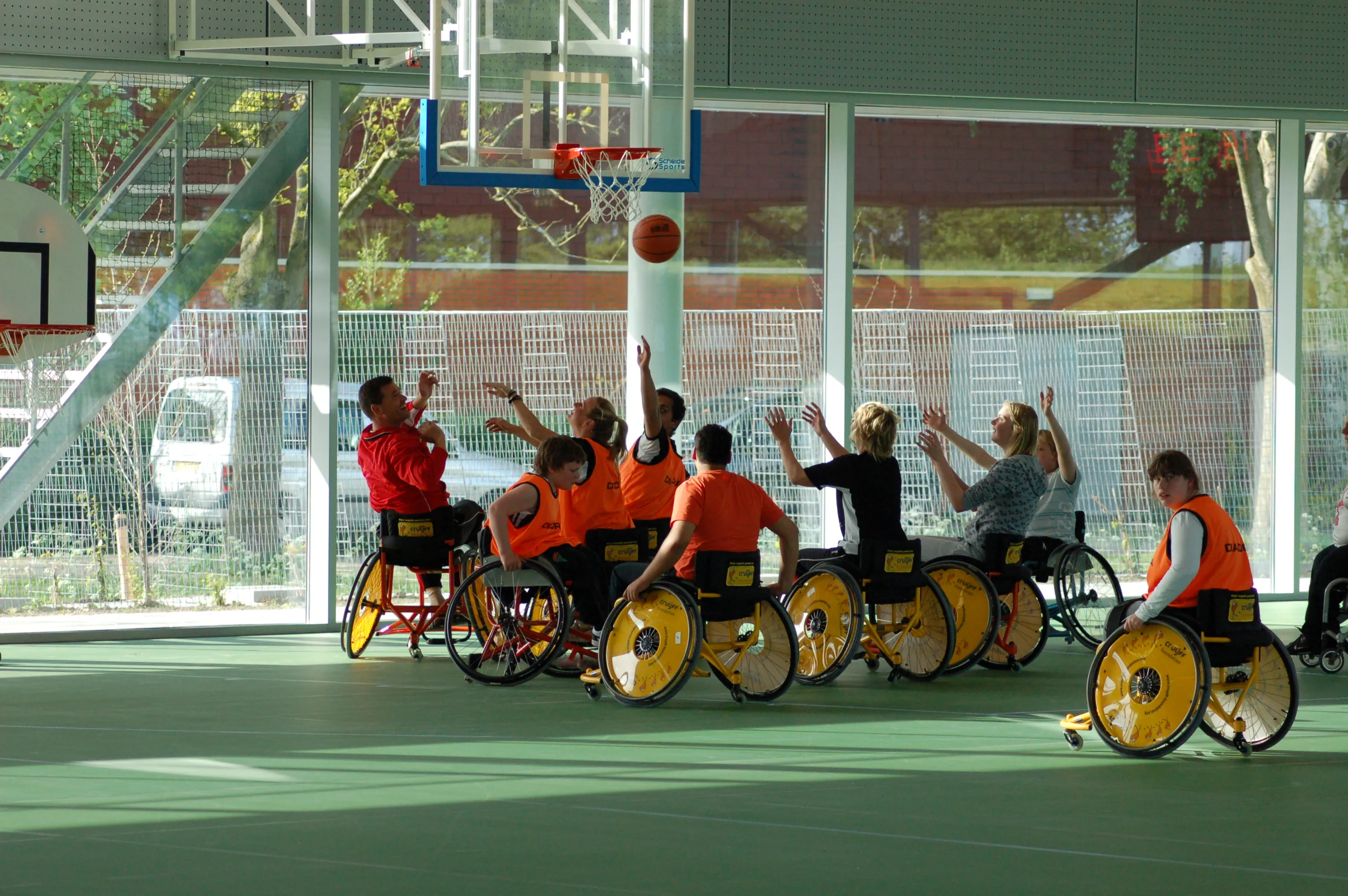 Rolstoelbasketbal clinic