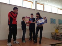 Donatie basisschool de Branding 2012