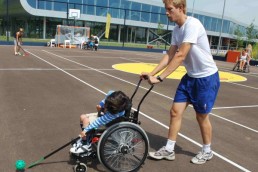 Sportdag Mytylschool en Noteboomschool op het Ronald McDonald centre Only friends