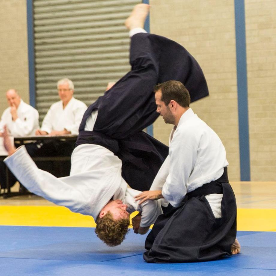 Actiefoto 3e dan examen Dennis