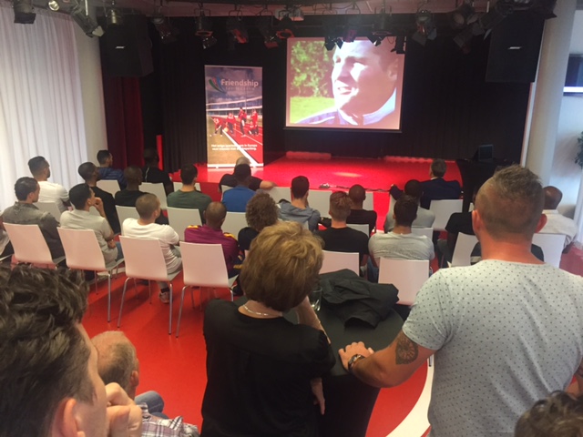 Selecties ZSGOWMS luisteren ademloos naar presentatie van Dennis