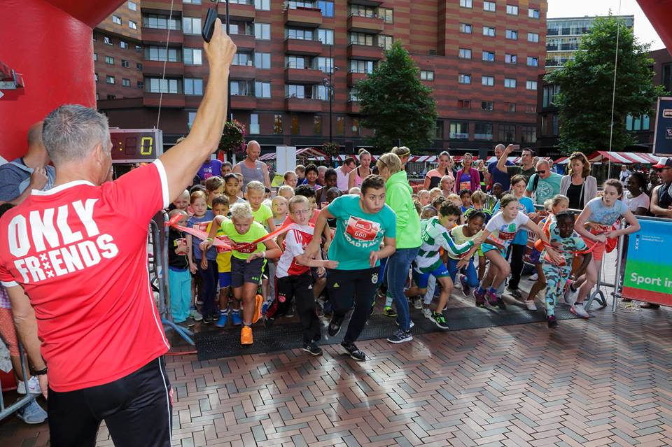 Startschot voor één van de races door onze Dennis
